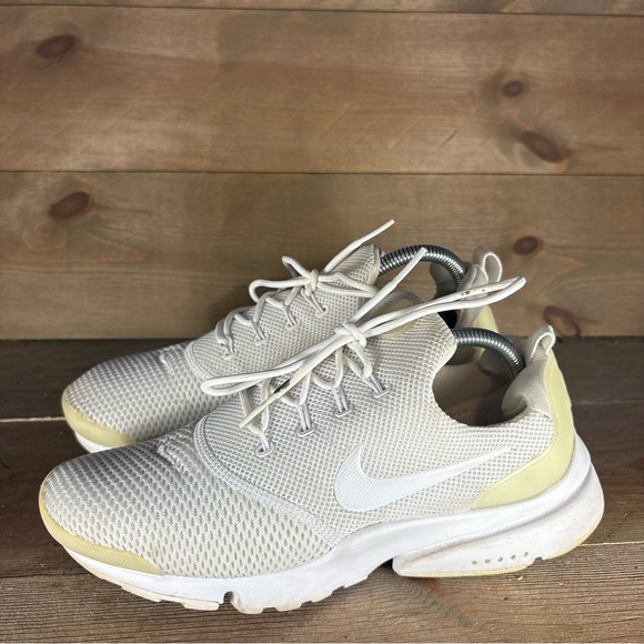 nike presto ultra flyknit womens size 8 shoes white athletic running sneakers - Picture 1 of 8
